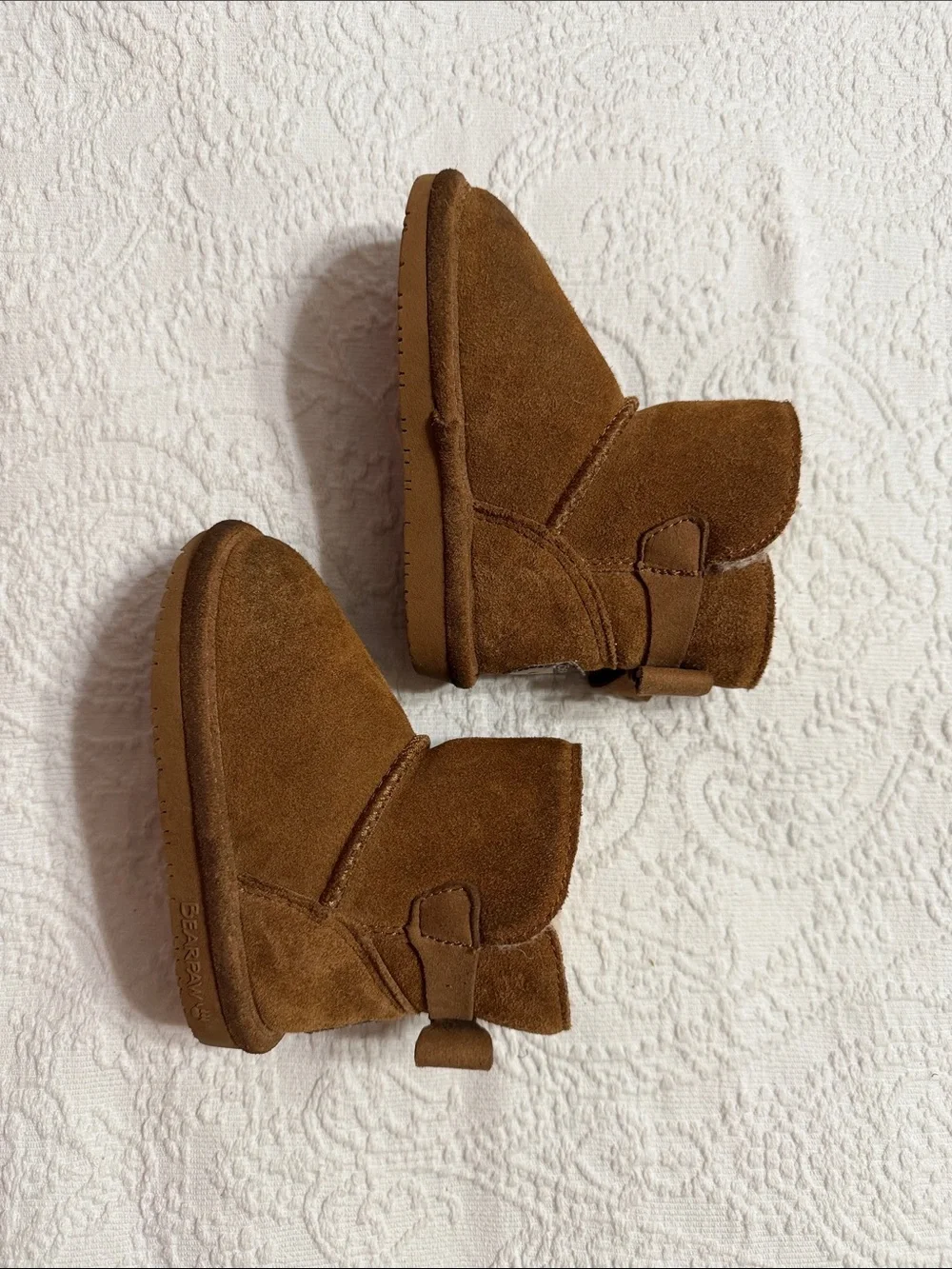 BearPaw Size 7 Toddler Chestnut Suede Boots with Shearling Lining and Bow